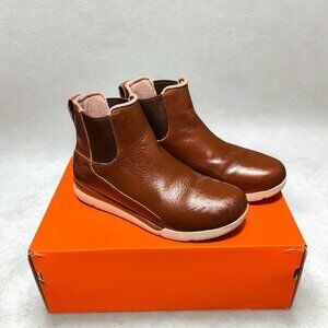 KURU Chestnut Ankle Booties